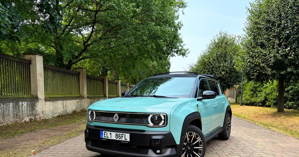 Na jih, Vávro. Proč je 45 tisíc za kus látky v Renaultu 4 dobrá investice 