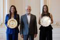 President Petr Pavel welcomes Wimbledon winner Linda Noskova and runner-up Karolina Muchova
