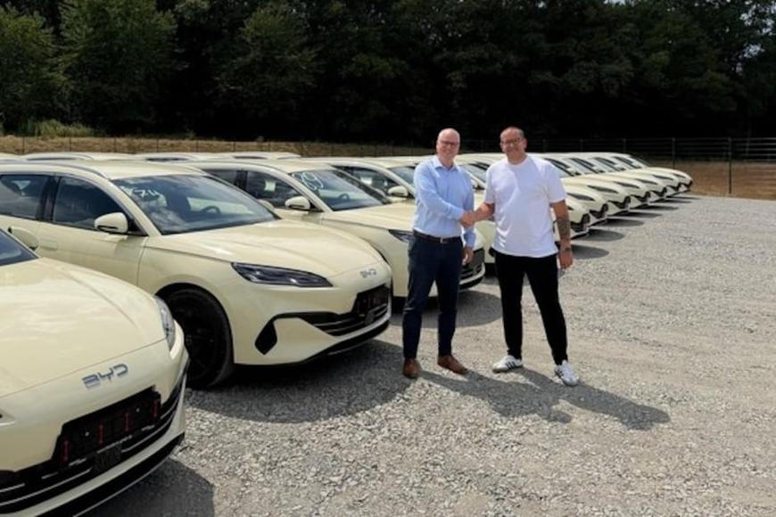 Číňané našli geniální cestu do Německa. Tu přitom Mercedes-Benz dobrovolně opustil