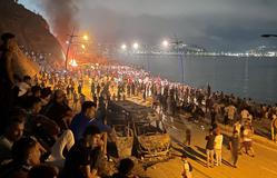Migrants gather in Fnideq