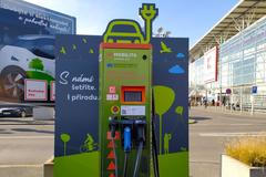 Nabíjecí stanice elektroaut u Kauflandu (ilustrační foto)