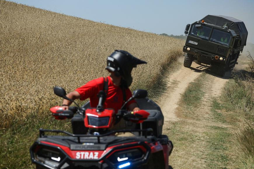 Poláci už mají jasno, jaká střela způsobila kráter. Pozvali si ruského velvyslance