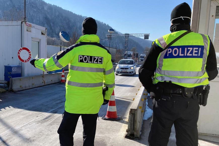 Dopad migračního chaosu na Česko. Němci prodlouží hraniční kontroly