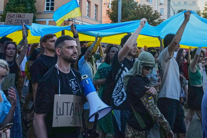 Kyjevem prošel protestní pochod. Účastníci chtěli návrat odvolaného Fedorova