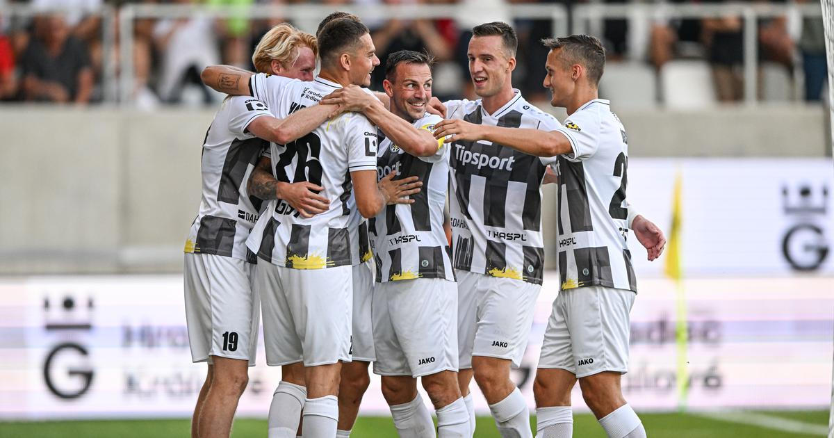 Hradec - Besiktas 0:0. Hradec ve svátečním zápase drží krok s tureckým gigantem