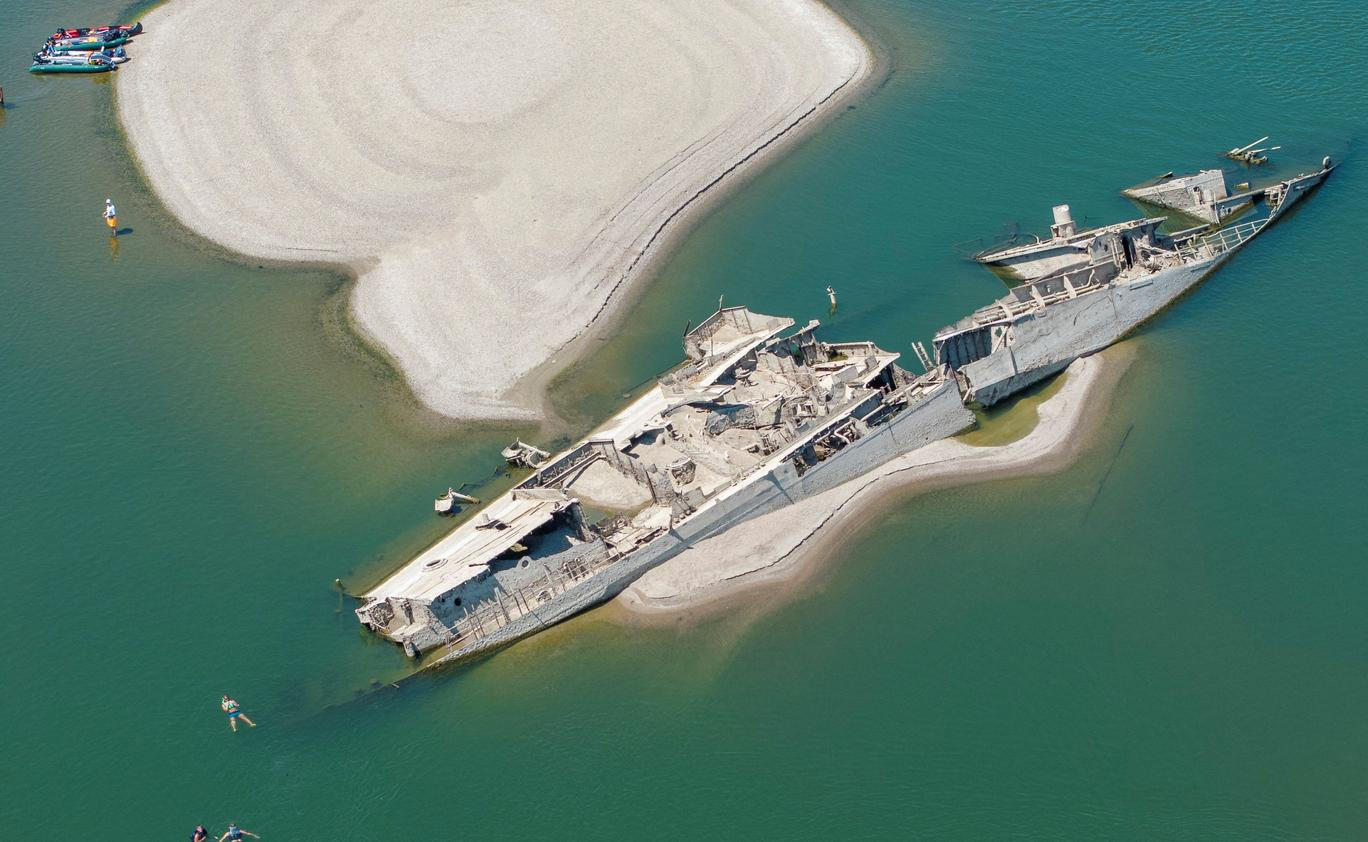 Low Danube water levels raise concerns over Serbia's electricity supply