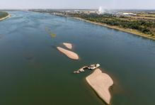 Low Danube water levels raise concerns over Serbia's electricity supply