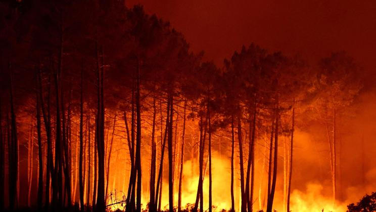 Wildfire at Ares, Gironde