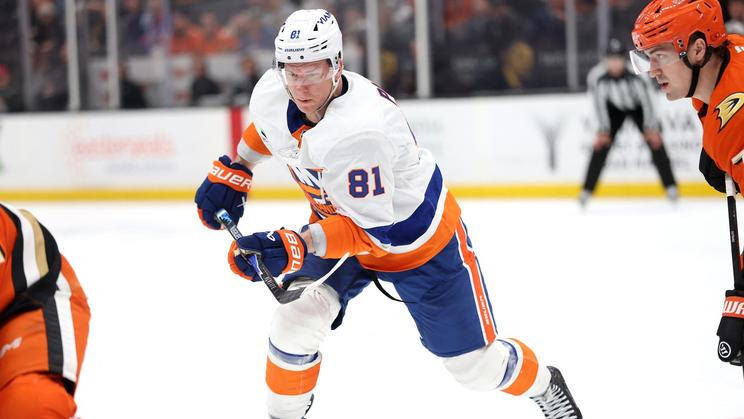 Ondřej Palát v dresu Islanders