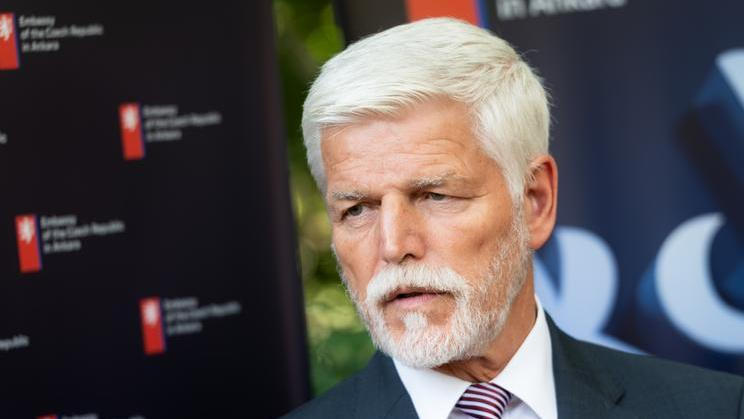 Prezident Petr Pavel během návštěvy Českého královského institutu mluvil o možnosti konstituční monarchie v Česku.