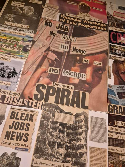Z výstavy Hit by News, která je k vidění do 23. srpna 2026 v Centru současného umění DOX.