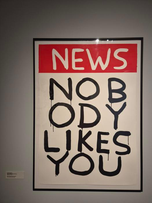 Z výstavy Hit by News, která je k vidění do 23. srpna 2026 v Centru současného umění DOX.