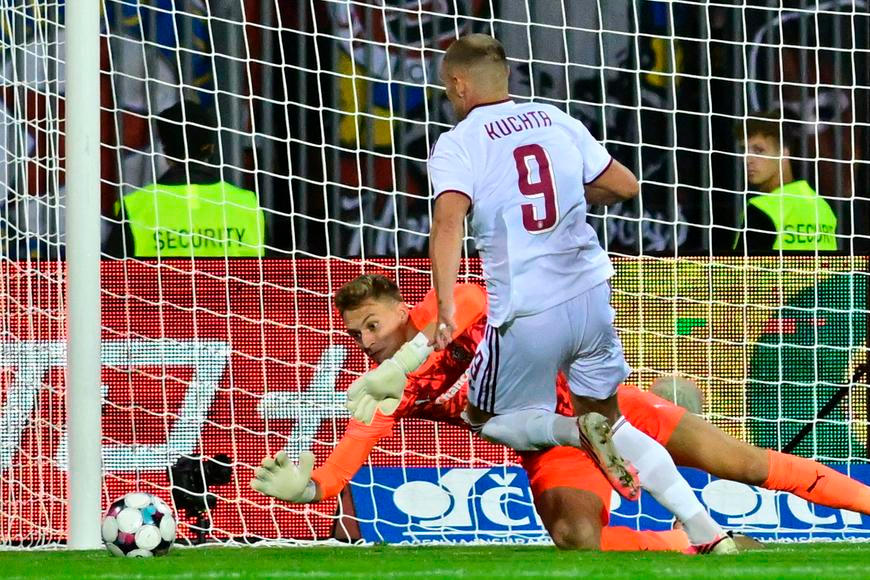Kuchta trénoval s béčkem. Nejsme tu pro zábavu, vysvětloval Priske. Poláci mají jasno