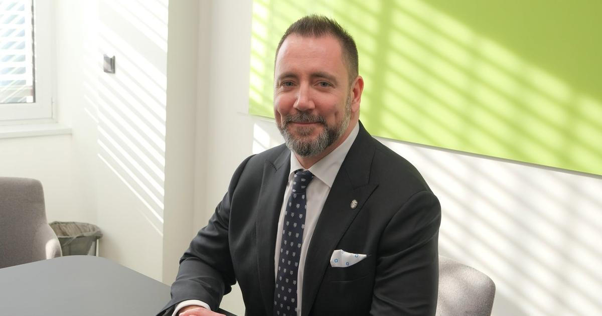 Oprava kanceláře motoristického ministra. Odhad nevyšel, bude stát skoro dvojnásobek