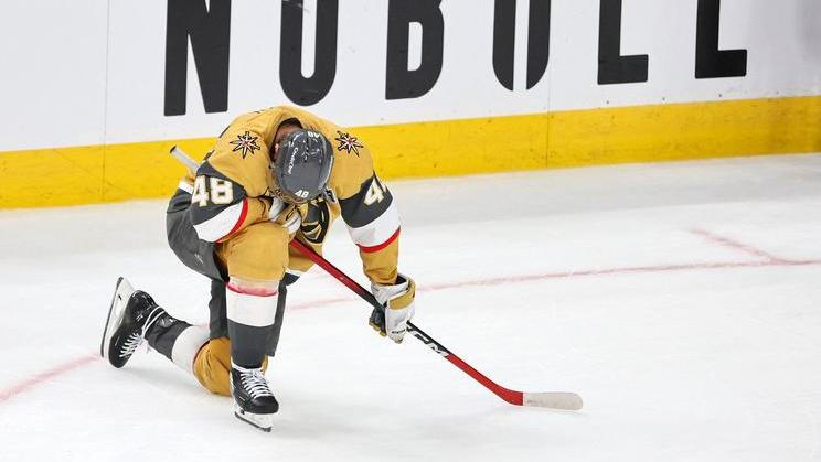 Tomáš Hertl po porážce ve finále Stanley Cupu 2026. Dříve byl statný útočník považovaný za centra do prvních dvou formací, to se ale ve Vegas změnilo.