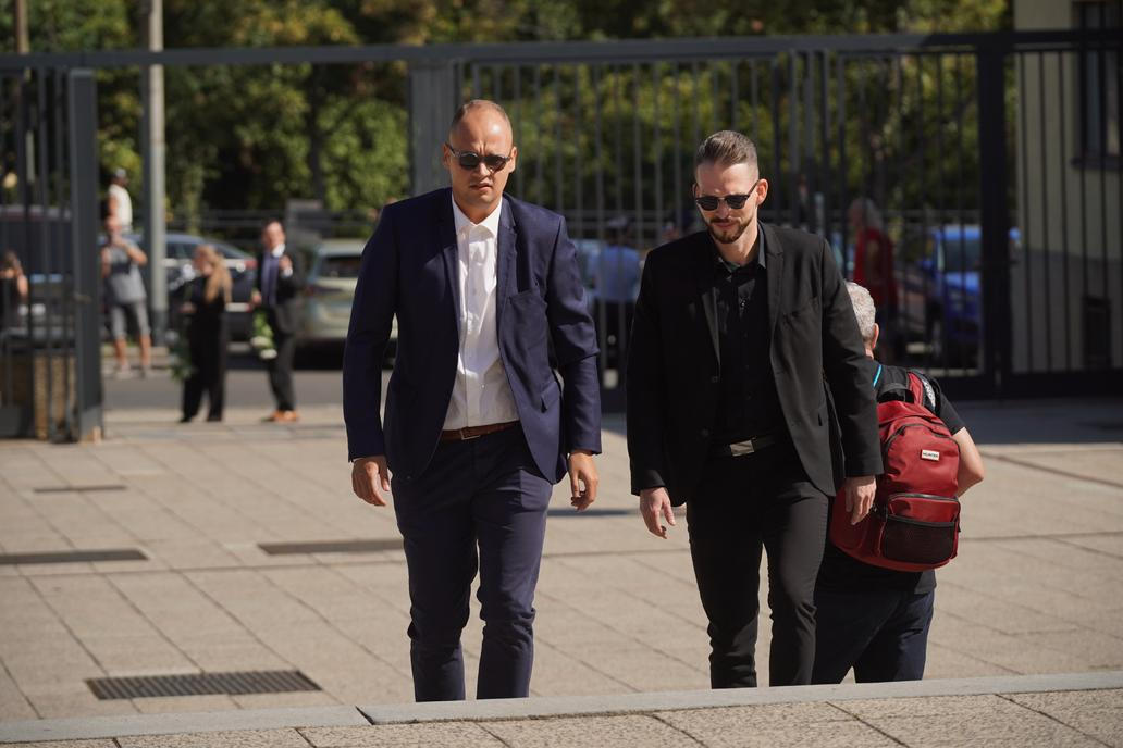 Poslední rozloučení se zesnulým výtvarníkem, hudebníkem a pedagogem Milanem Knížákem.