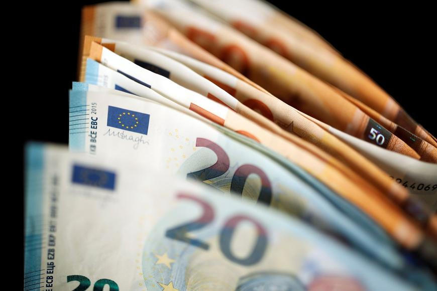 Česko obdrželo první platbu z fondu SAFE. Na obranu dostalo 7,6 miliardy korun