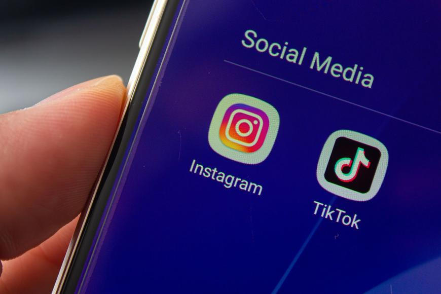 Meta a TikTok budou ověřovat informace okolo migrace z Maroka do Španělska