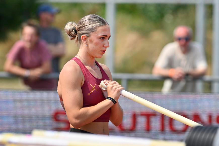 Těhotná rekordmanka Švábíková má důstojnou nástupkyni. Krutilová vyhrála juniorské MS