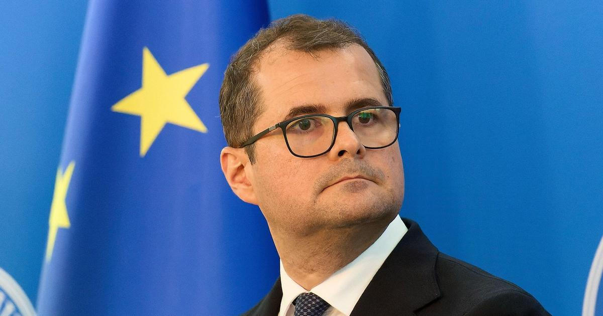 Moldavský muž s motorovou pilou. Zemi slibuje vstup do EU jako „náboženský akt“