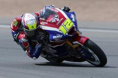 Filip Salač na trati VC Británie třídy Moto2