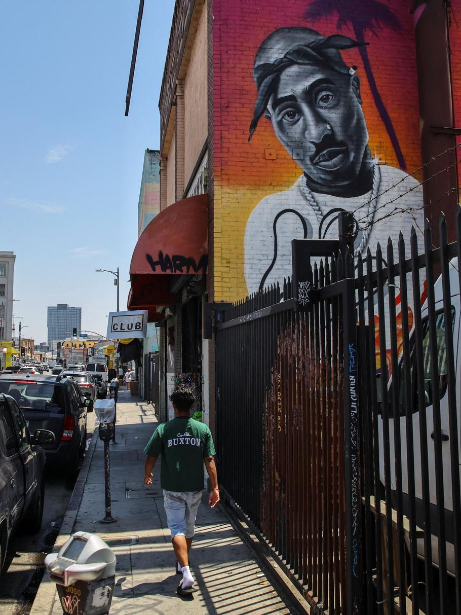Tupac Shakur Mural
