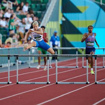 Michal Rada v závodě 400 metrů překážek na MS juniorů 2026 v Eugene