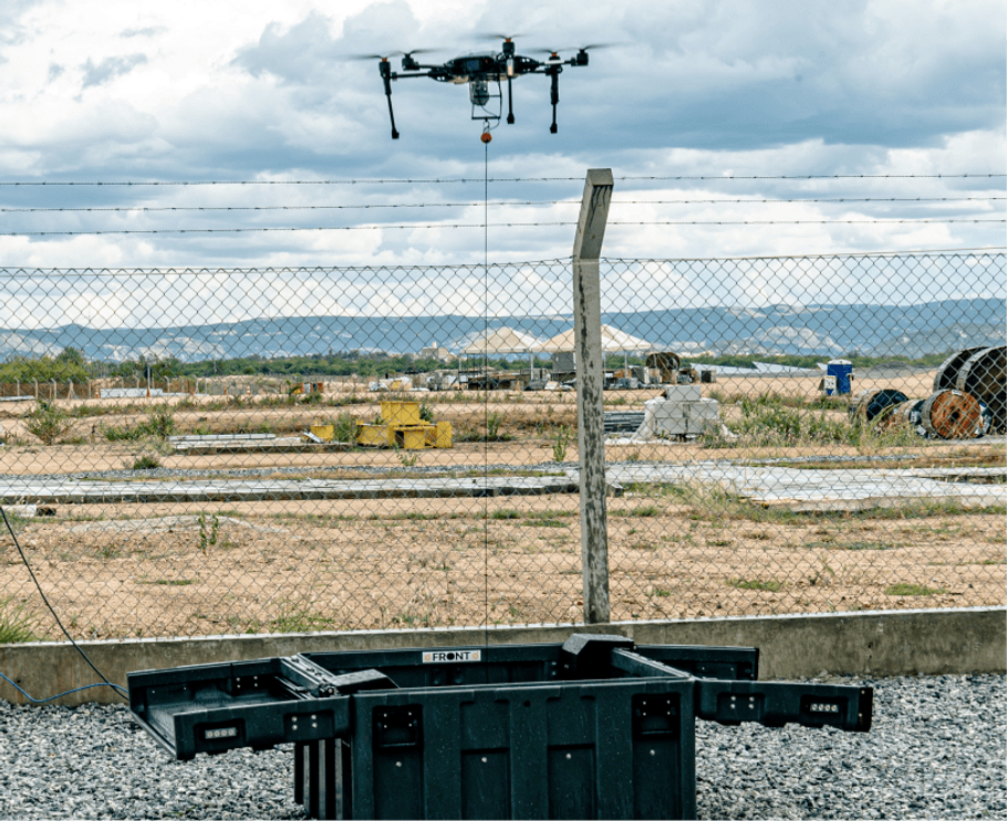 Dron, který si chtěla pořídit i česká Vojenská policie. Deset bezpilotníků ale dosud pyrotechnici nemají. 