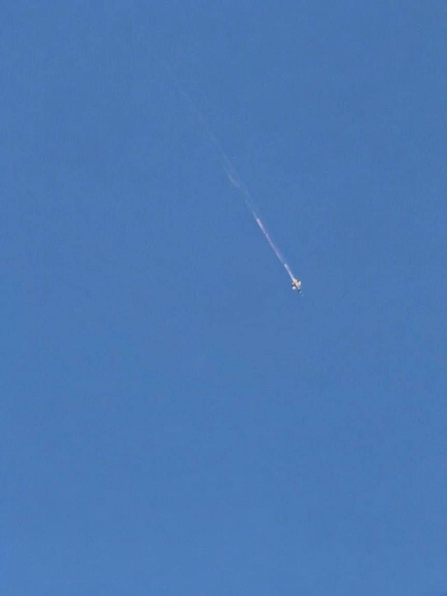 Ukrajinský MiG-29 při odpalu rakety začal hořet, pilot se úspěšně katapultoval.
