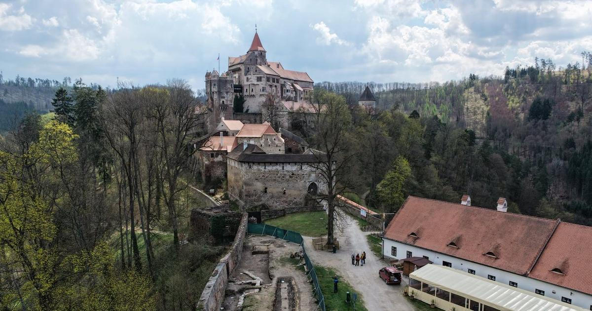 Obléhání Pernštejna je výmysl, odsoudili historici kroniku. Teď na hradě našli důkaz