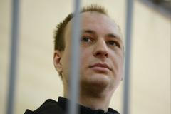 FILE PHOTO: Former U.S. Marine Robert Gilman attends a court hearing in Voronezh