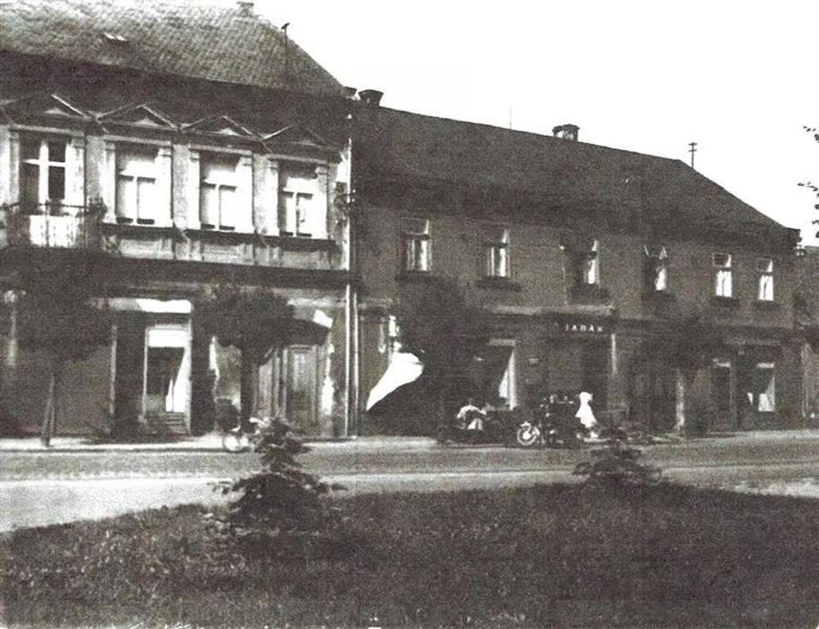 Dům čp. 58 v Chlumci nad Cidlinou historicky patřil rodině Fibigerových a po sametové revoluci jim byl navrácen.