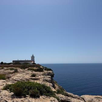 Cape Blanc na jihu Mallorcy, jedno z míst, odkud bylo v Evropě vidět úplné zatmění Slunce.