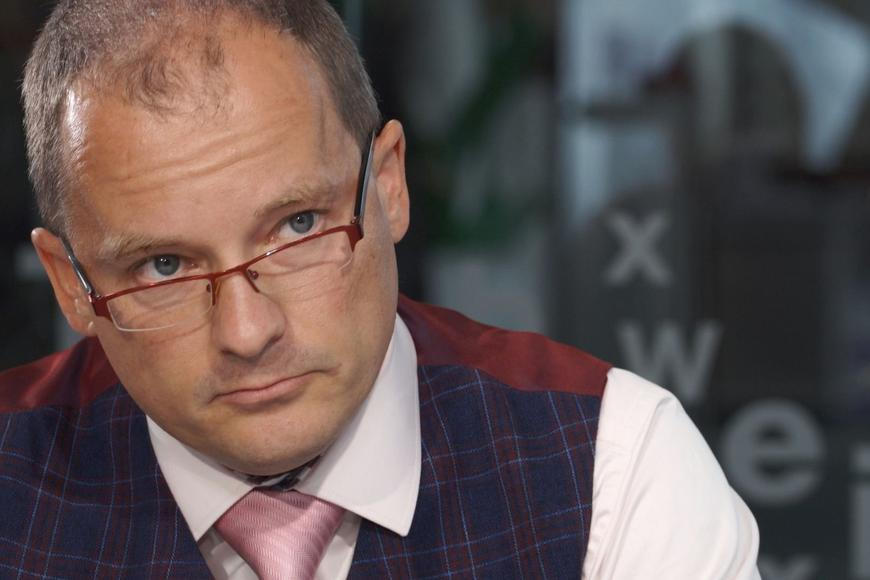 Motorista se nezvykle ostře vymezil proti Babišovu plánu na další „rozdávání“