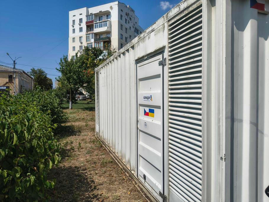 Generátor, který do Oděské oblasti dovezla organizace Koridor UA.