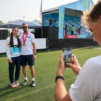 Linda Botková a trenér Petr Habásko na MS atletů do 20 let v Eugene