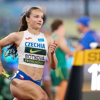 Linda Botková ve stříbrné štafetě na MS atletů do 20 let v Eugene