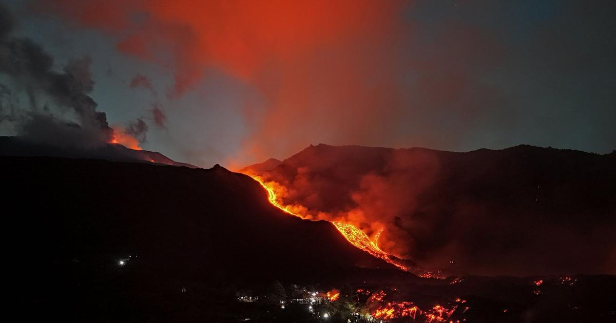 Erupce přitahují k sopce Etna davy turistů, což vyvolává obavy průvodců
