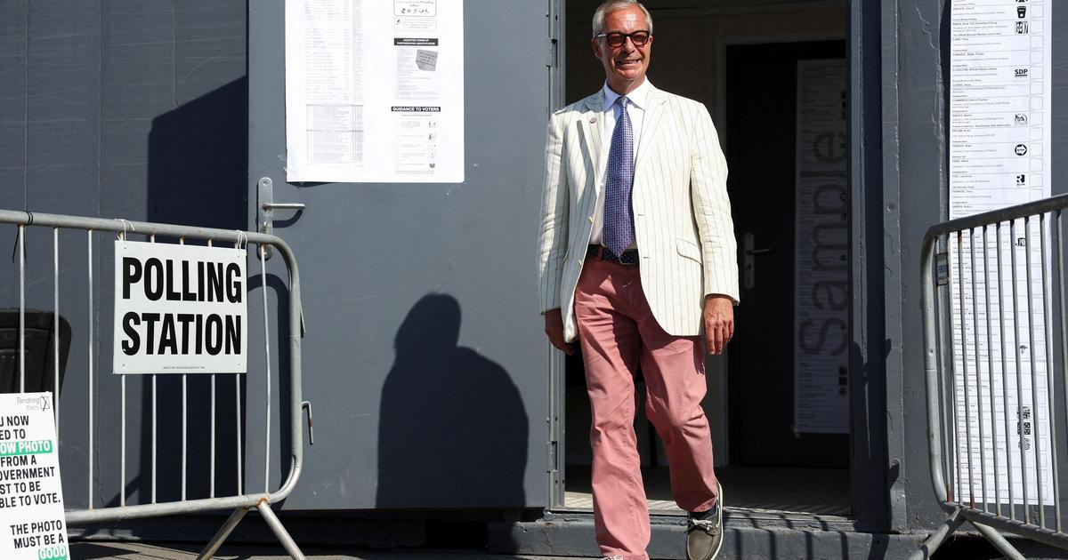 Farage zvítězil v doplňovacích volbách, vrátí se do parlamentu