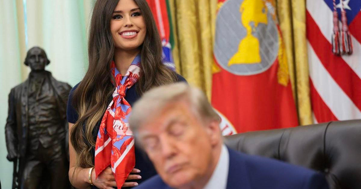 Probouzí spícího Trumpa žena s tajným knoflíkem? Divoká teorie má prosté vysvětlení