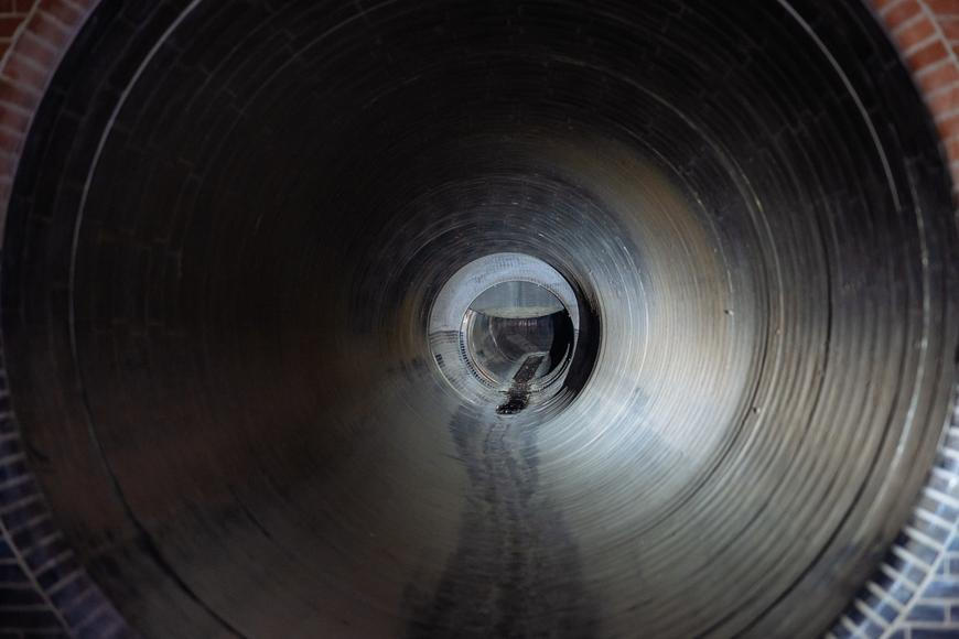V Indii se zřítil rozestavěný tunel, zahynulo nejméně sedm dělníků