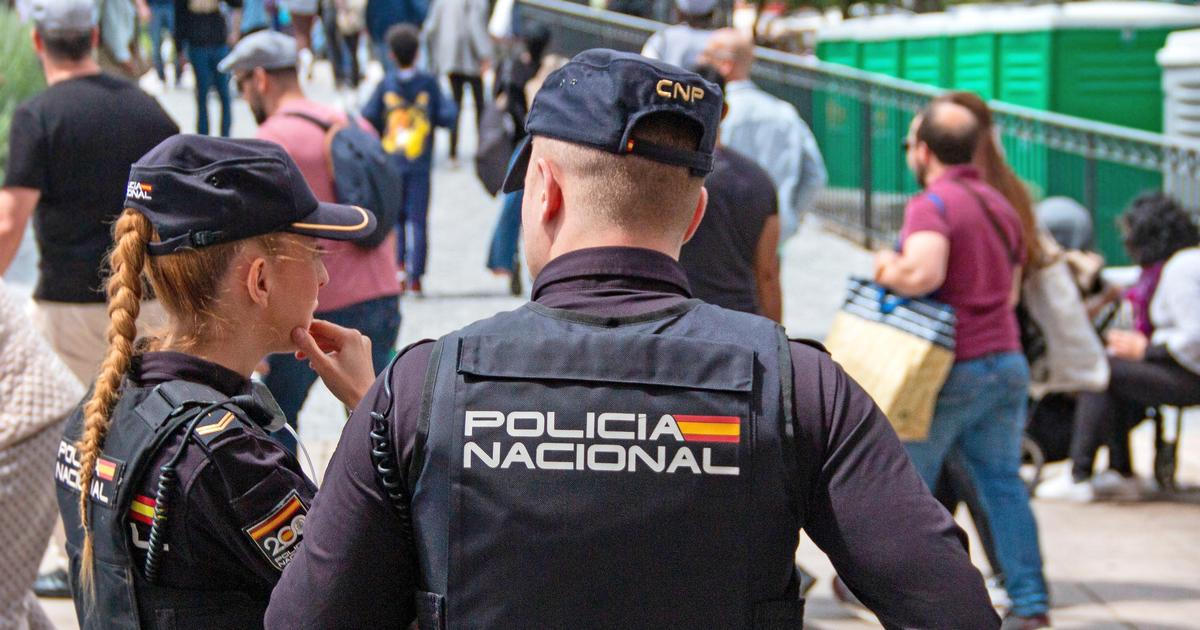 Šok pro celé Španělsko. Vrahové rozstříleli těhotnou ženu přímo v turistickém ráji