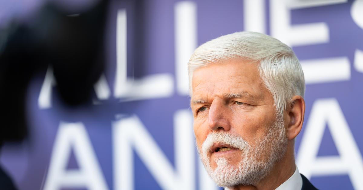 Rodičovská bude vyšší o 50 tisíc. Pavel podepsal její zvýšení na 400 tisíc korun