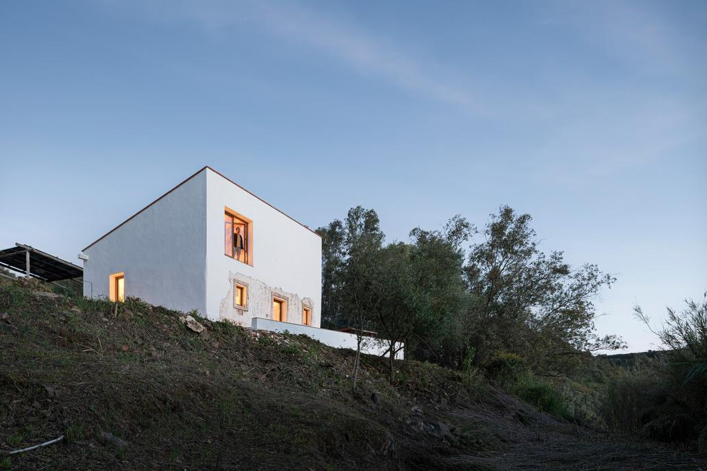Casa Piedra y Agua