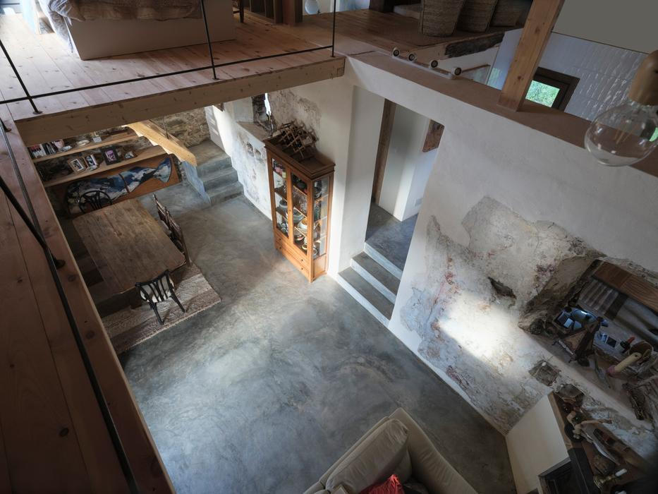 Architekt Manuel Silva Zurita má k místu podobně osobní vztah. Je přítelem syna majitelky a Sanlúcar i Guadianu znal už od dětství.