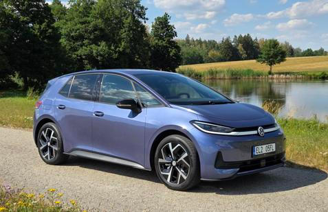 Na podzim 2019 se Volkswagen ID.3 stal prvním elektrickým modelem celého koncernu na platformě MEB. Měl to být elektrický Golf předznamenávající odklon VW k elektromobilitě.