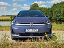 V Česku se ID.3 Neo nabízí ve třech výbavách a se třemi velikostmi baterie: 50, 58 nebo 79 kWh. Základní cena vozu je 749 tisíc korun, o 50 tisíc méně než u předchůdce.