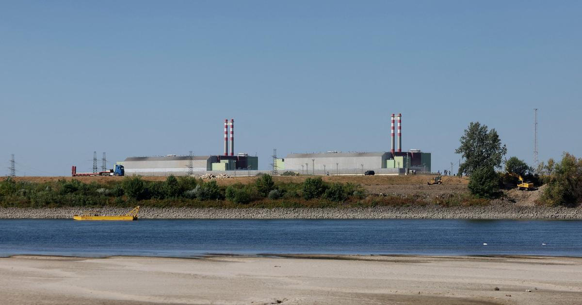 Maďaři potápějí lodě na Dunaji. Kvůli provozu jaderné elektrárny