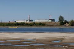Hungary prepares barges and starts riverbed works to avert plant shutdown