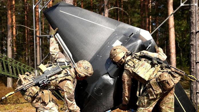 Ukrajina, Rusko, Velká Británie, konflikt, dron Válka, Nyan, BAE Systems